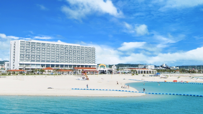 サザンビーチホテル&リゾート沖縄の外観