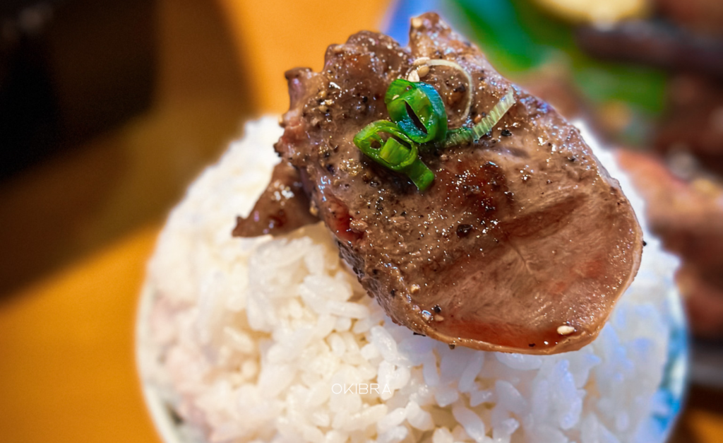 沖縄県読谷村 大人気焼肉・ホルモン豚尾