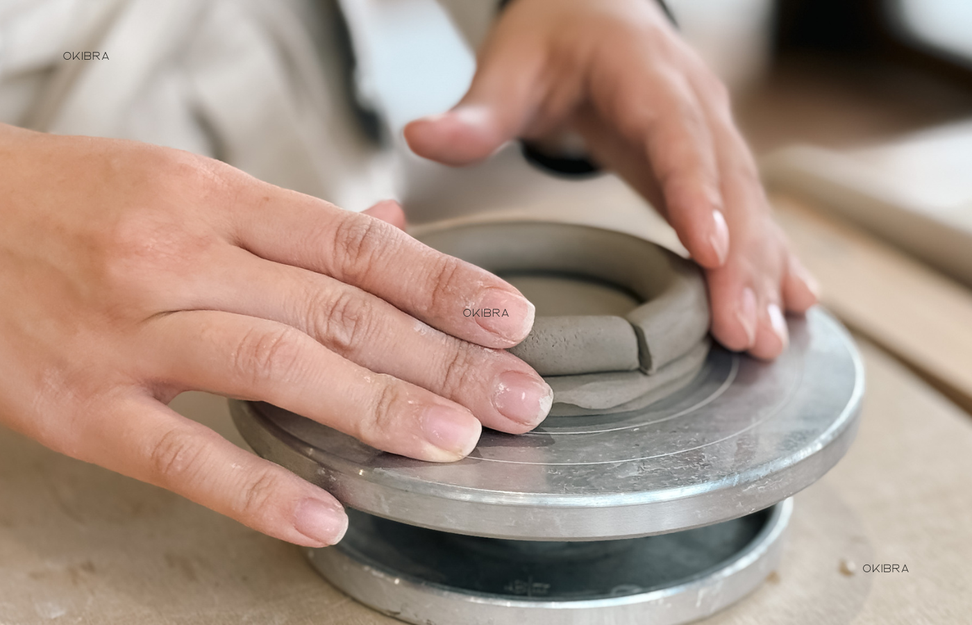 沖縄県本部町 やちむん手びねり体験と絵付け体験 Laboratorio43pottery ヨンサンポッテリー