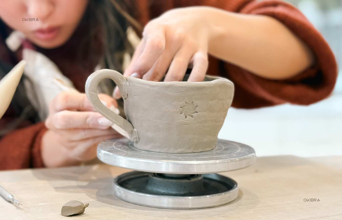 沖縄県本部町 やちむん手びねり体験と絵付け体験 Laboratorio43pottery ヨンサンポッテリー