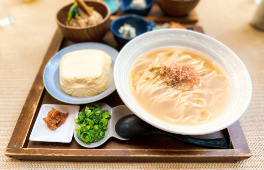 沖縄県那覇市 首里ほりかわ 自家製豆腐沖縄そば