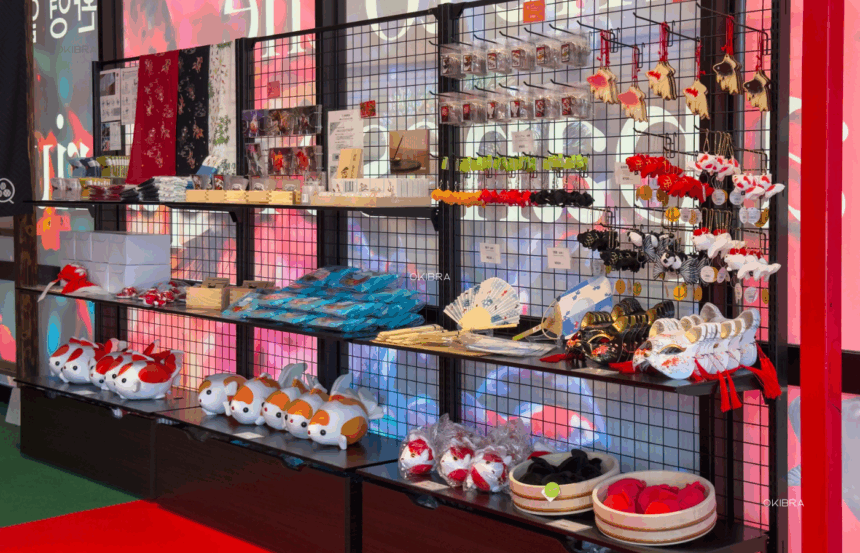 沖縄金魚ミュージアム/沖縄県豊見城市 沖縄アウトレット併設の幻想的な