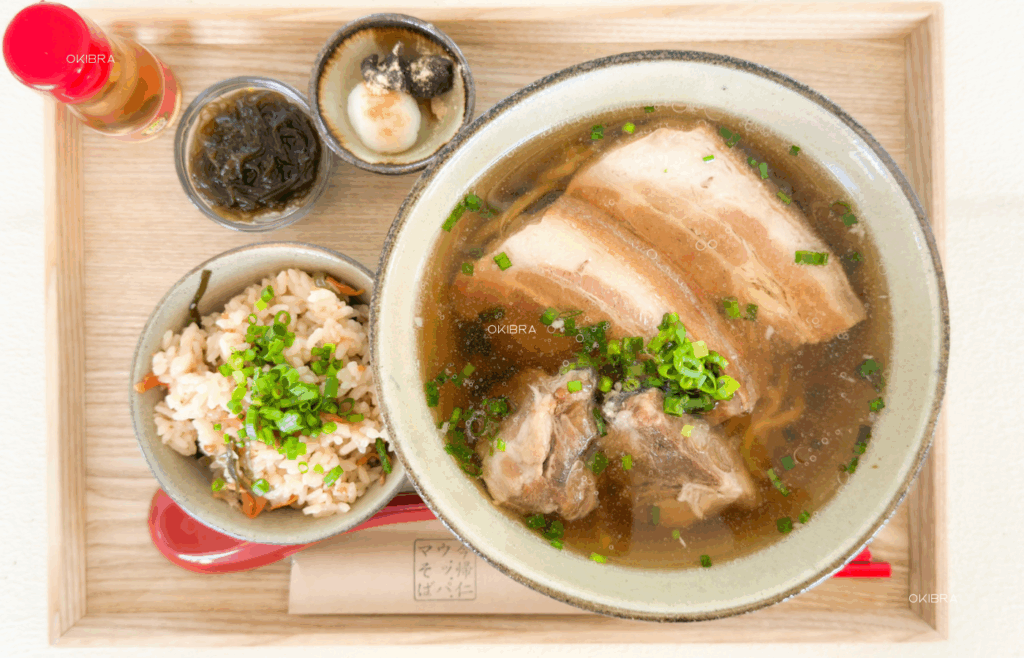 沖縄今帰仁村 今帰仁うっぱまそば うっぱまビーチ 沖縄そば ランチ
