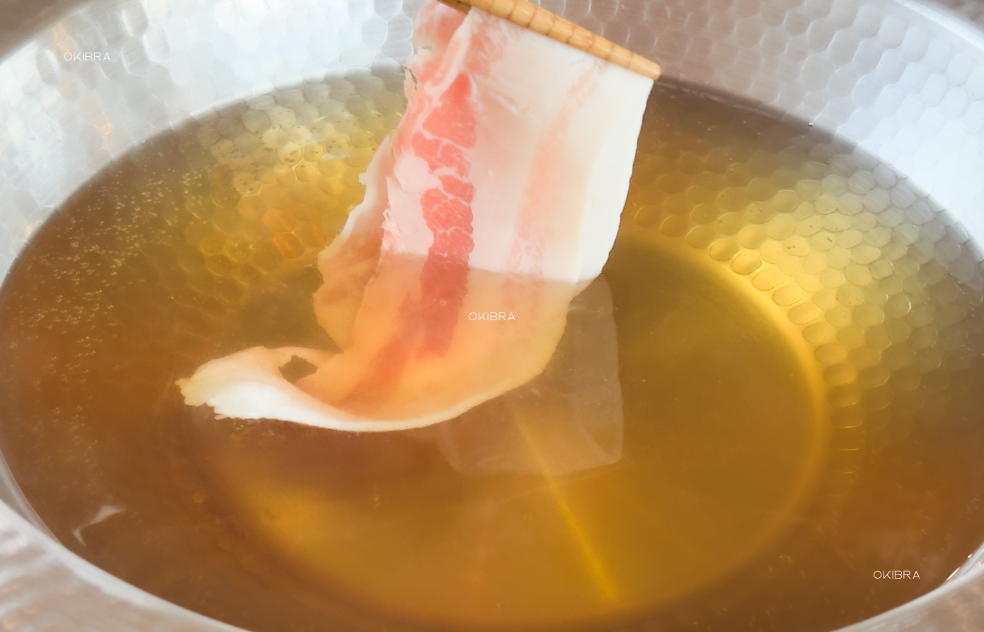Chabu - Nago, Nago, Okinawa Agu shabu shabu shabu shabu, daging babi dengan kulit Makan malam di rumah tradisional Ryukyuan