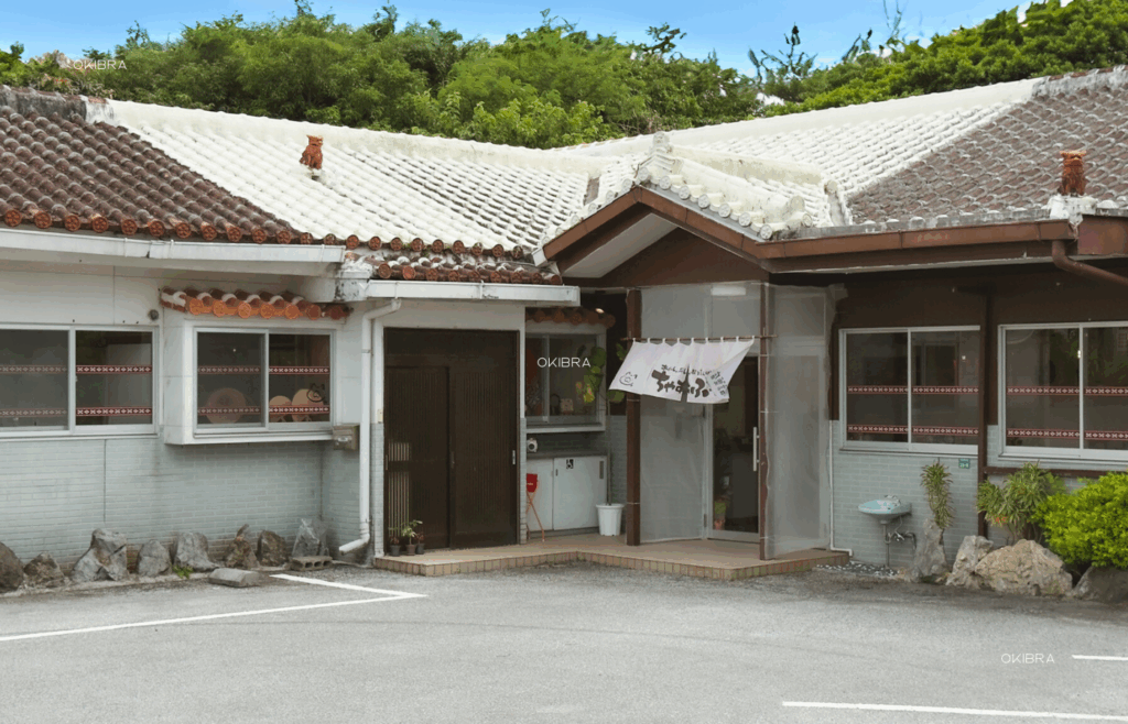 Chabu - Nago, Nago, Okinawa Agu shabu shabu shabu shabu, daging babi dengan kulit Makan malam di rumah tradisional Ryukyuan