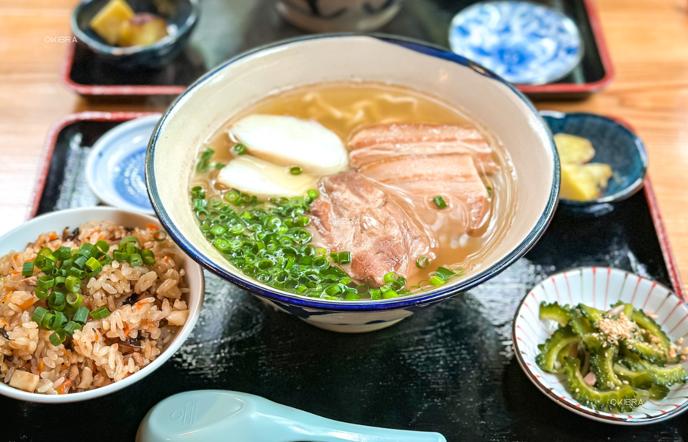 沖縄県本部町 伊豆味そば 沖縄そば