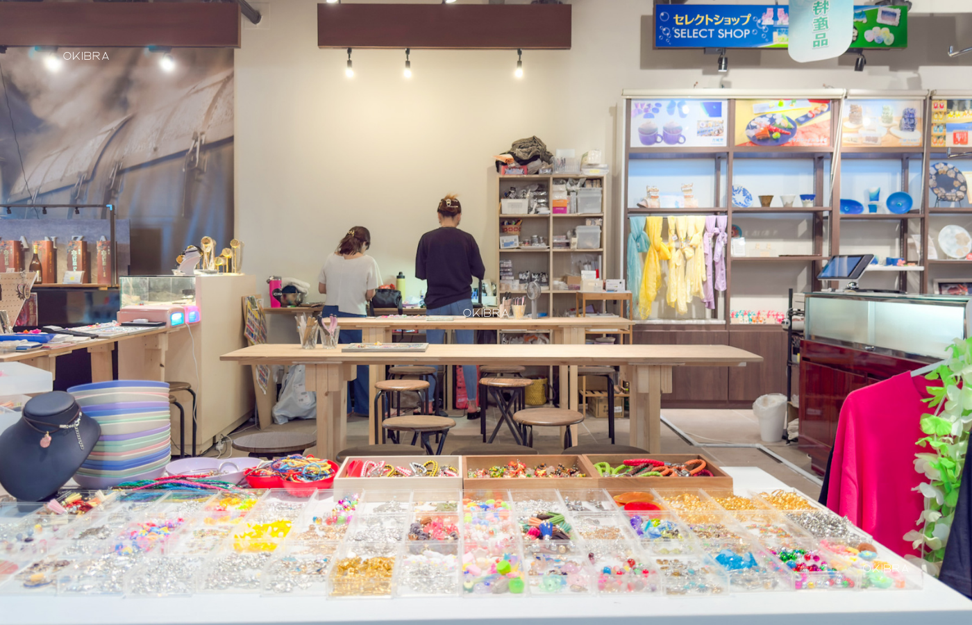 沖縄県恩納村 work studio kirara 手作り体験 レジンアート キーホルダー作り 真珠取り出し体験