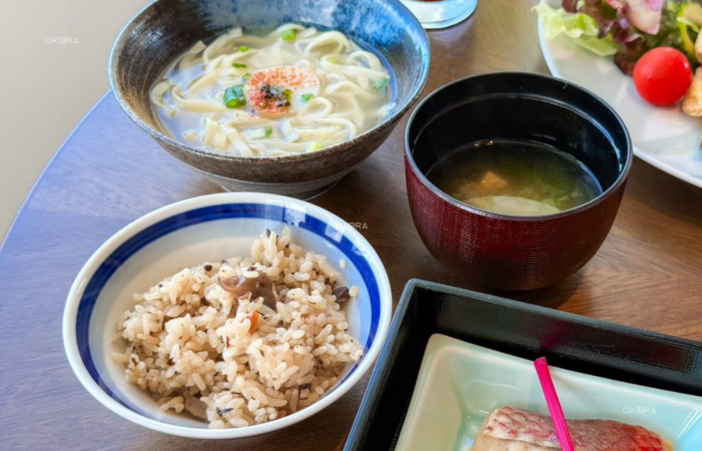 沖縄県恩納村 ANAインターコンチネンタル万座ビーチリゾート リゾートホテル オーシャンビュー クラブラウンジ 家族 子供