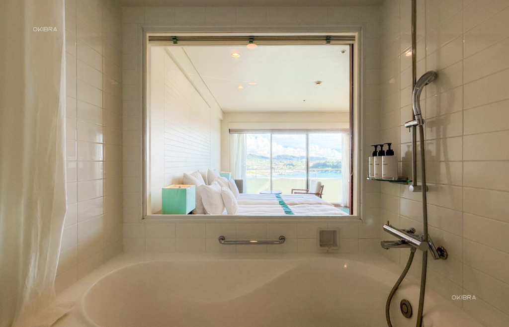 沖縄県恩納村 ANAインターコンチネンタル万座ビーチリゾート リゾートホテル オーシャンビュー クラブラウンジ 家族 子供