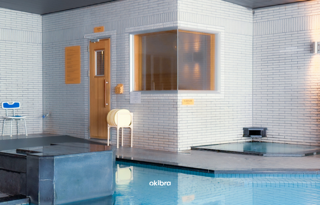 沖縄県読谷村 グランドメルキュール沖縄残波岬リゾート オールインクルーシブ 県内最大級プール 絶叫スライダー