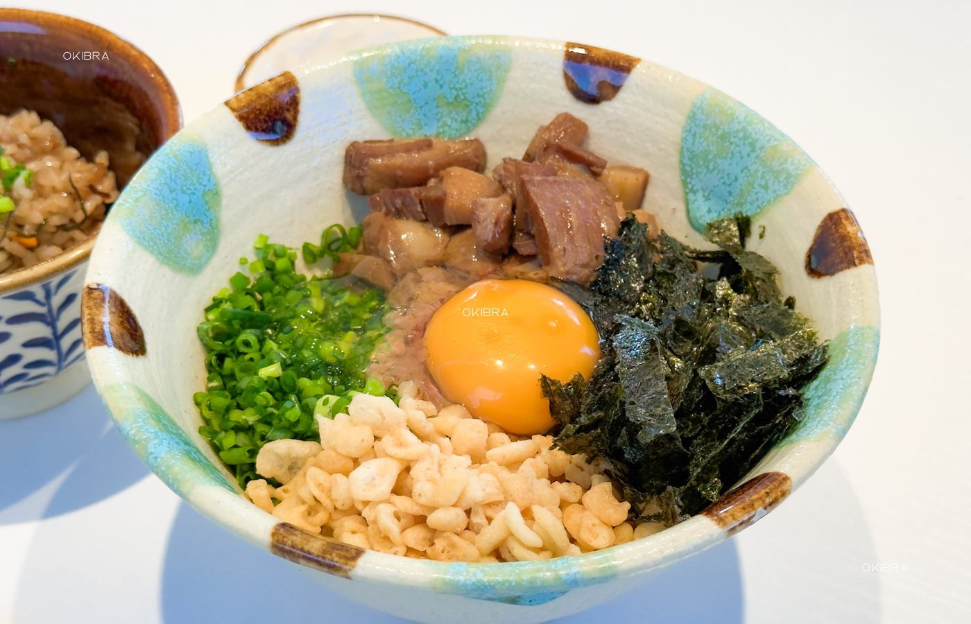 沖縄県今帰仁村 沖縄そばカフェととと 沖縄そば ポップコーン 座敷あり