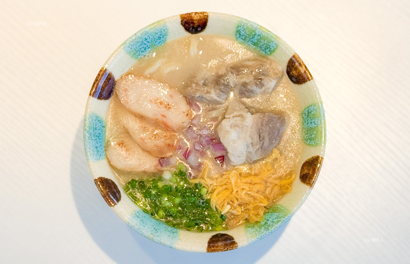 沖縄県今帰仁村 沖縄そばカフェととと 沖縄そば ポップコーン 座敷あり