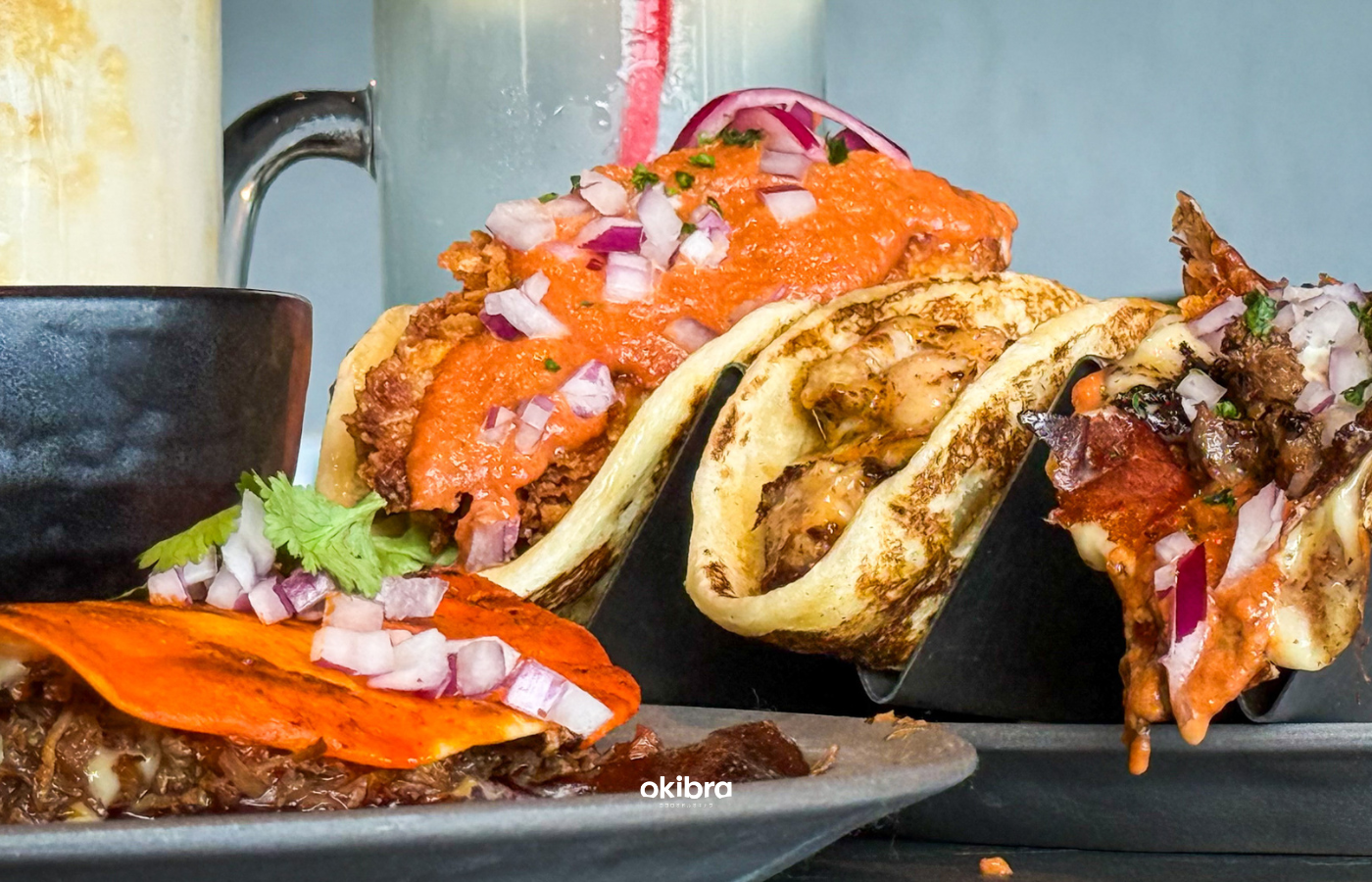 沖縄県金武町 Blue Entrance Kitchen イーストテラス店 タコス ボリューミー