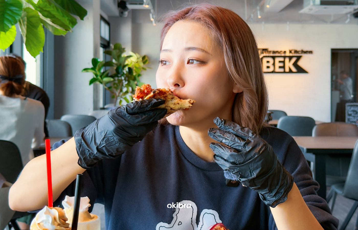 沖縄県金武町 Blue Entrance Kitchen イーストテラス店 タコス ボリューミー