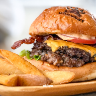 沖縄県うるま市 HARVEST HAMBURGER ハーベストハンバーガー うるマルシェ