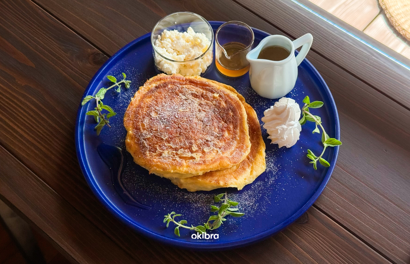 沖縄県今帰仁村 Lucian Blue 沖縄カフェ 古民家カフェ モーニング 朝食 パンケーキ クリームソーダペットOK