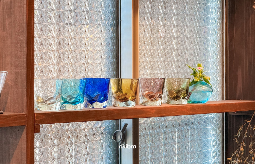 沖縄県今帰仁村 Lucian Blue 沖縄カフェ 古民家カフェ モーニング 朝食 パンケーキ クリームソーダペットOK